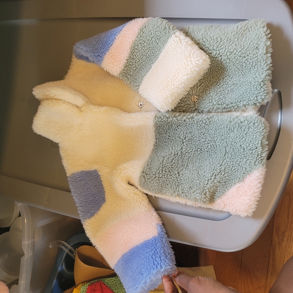 Color Block Sherpa Jacket - Picture 1 of 5